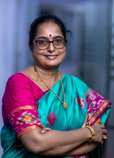 Dr Katyaini, famous Ayurvedic doctor at Shree Ayurvedic Multispecialty Hospital in Chennai